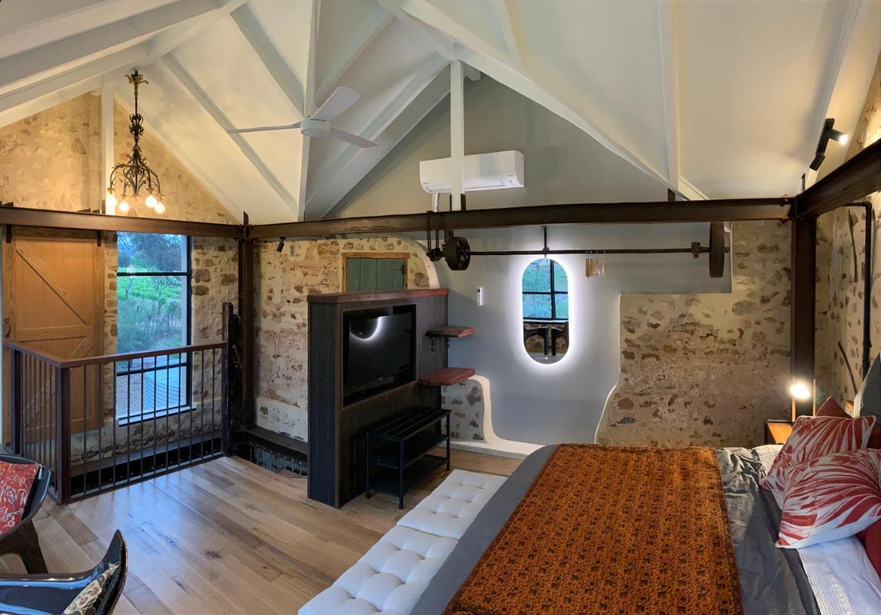 Bed and Breakfast The Old Chaff Mill Organic Vineyard Retreat Sellicks Hill Экстерьер фото